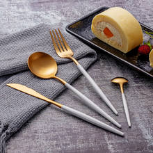 Lade das Bild in den Galerie-Viewer, Besteck-Set "Lorient" aus Edelstahl mit weißem Griff Matt & Gold | 16er Set
