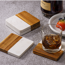 Lade das Bild in den Galerie-Viewer, Untersetzer "Penteli" aus weißem Marmor & Akazienholz 9 cm | 4er Set