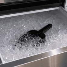 Lade das Bild in den Galerie-Viewer, Bruchsichere Eisschaufel aus Polycarbonat Schwarz für Gastronomie – Bild 2