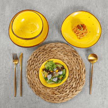 Lade das Bild in den Galerie-Viewer, Keramik Tellerset Potosi Sun“ – Frühstücksteller & Bowls | 8-teiliges Set – Handbemalt – Bild 6