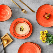 Lade das Bild in den Galerie-Viewer, Keramik Tellerset Papaya Creme“ – Frühstücksteller & Bowls | 8-teiliges Set – Handbemalt – Bild 7