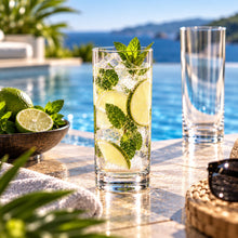 Lade das Bild in den Galerie-Viewer, OONYQ Crystal Longdrink 355 ml – bruchsicheres Longdrinkglas aus Tritan mit Mojito am Pool