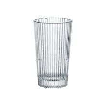 Lade das Bild in den Galerie-Viewer, OONYQ Striped Longdrink 530 ml – bruchsicheres Longdrinkglas aus Tritan mit Rillenoptik – Produktansicht