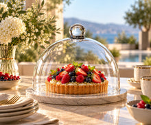 Lade das Bild in den Galerie-Viewer, OONYQ Crystal Cake Cover Ø 260 mm – bruchsichere Tortenhaube aus Tritan mit Knauf über Obstkuchen auf dem Buffet