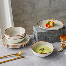 Lade das Bild in den Galerie-Viewer, Gestapeltes Keramik Tellerset Potosi Creme – Frühstücksteller & Schüsseln dekoriert