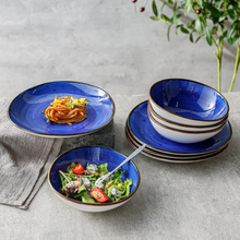 Lade das Bild in den Galerie-Viewer, Handbemalte Teller und Schüsseln in Blau – Keramik Tellerset „Potosi Ocean“