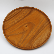 Lade das Bild in den Galerie-Viewer, Servierteller Emerald aus Akazienholz Ø 30 cm – Bild 6