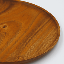 Lade das Bild in den Galerie-Viewer, Servierteller Emerald aus Akazienholz Ø 30 cm – Bild 7