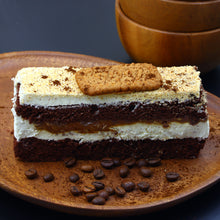 Lade das Bild in den Galerie-Viewer, Servierteller "Warmun" aus Akazienholz Ø 26 | 1er Set