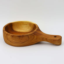 Lade das Bild in den Galerie-Viewer, Nudelschale Gregory aus Akazienholz Ø 15 cm mit Griff – Bild 2