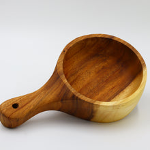 Lade das Bild in den Galerie-Viewer, Nudelschale "Gregory" aus Akazienholz Ø 15 cm mit Griff | 1er Set