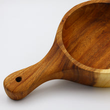 Lade das Bild in den Galerie-Viewer, Nudelschale "Gregory" aus Akazienholz Ø 15 cm mit Griff | 1er Set