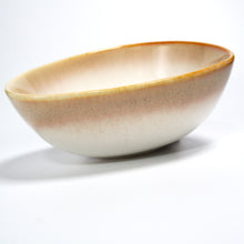 Lade das Bild in den Galerie-Viewer, Servierschale Keramik Ø 16 cm „Charlotte“ – Beige-Gold, Hauptansicht