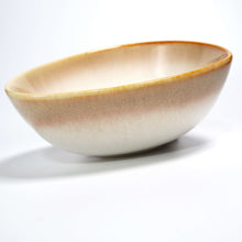 Lade das Bild in den Galerie-Viewer, Servierschale Keramik 16 cm – Charlotte Servierschale Beige-Gold, Spülmaschinenfest – Bild 2