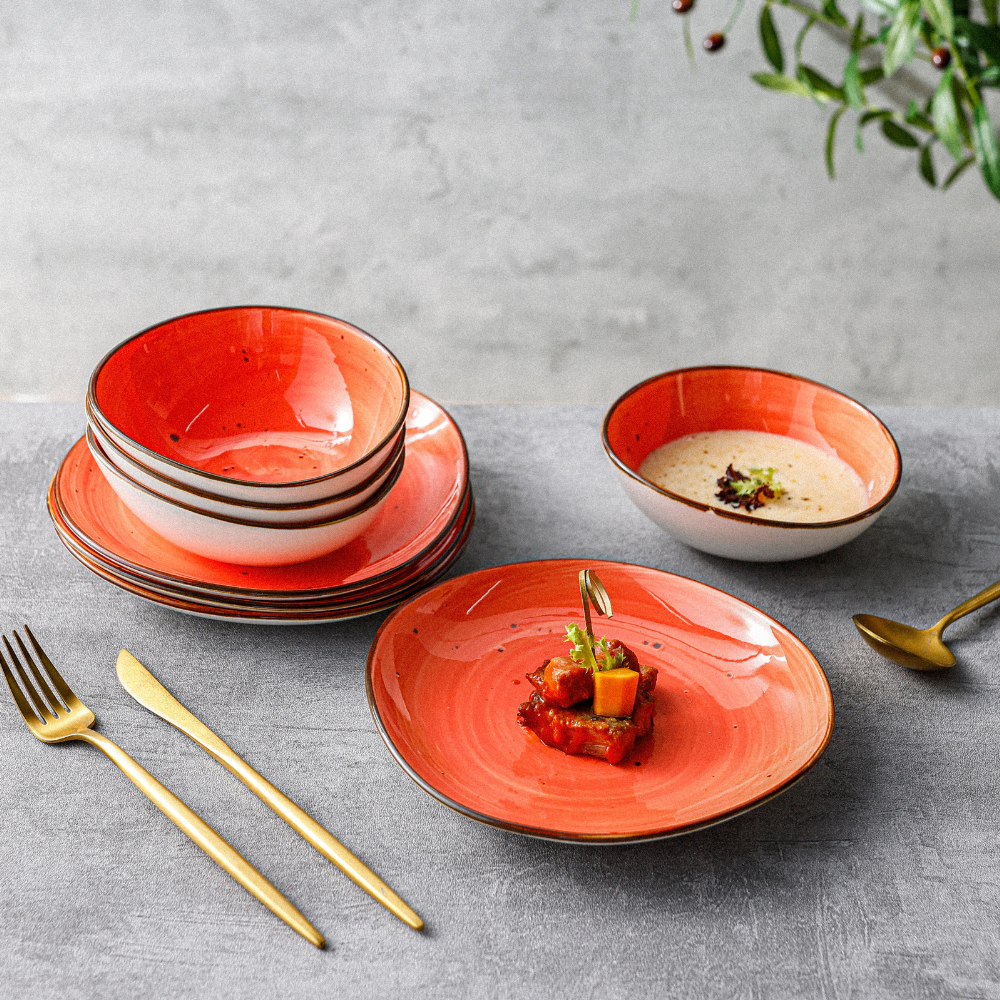 Keramik Tellerset „Papaya Creme“ – gedeckter Tisch mit Frühstücksteller & Schüssel im Einsatz