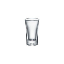 Lade das Bild in den Galerie-Viewer, OONYQ Essential Shot 30 ml – bruchsicheres Schnapsglas aus Tritan – Produktansicht

