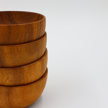 Lade das Bild in den Galerie-Viewer, Akazienschale &quot;Wyandra&quot; aus Akazienholz Ø 12 cm | 4er Set
