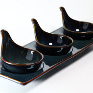 Handbemalte Dipschale aus Keramik Ø 30 cm im Blau-Grün-Gold-Design „Gothenburg“ – Hauptansicht